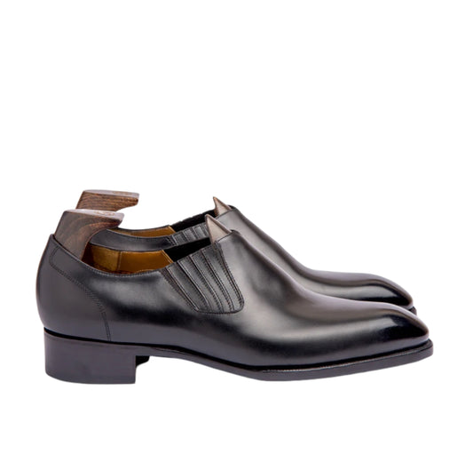 Black laymen loafers