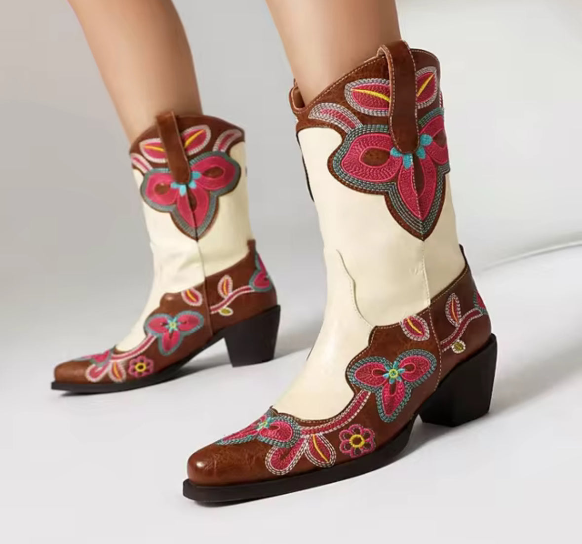 Women's Mid-calf  Embroidered Boots