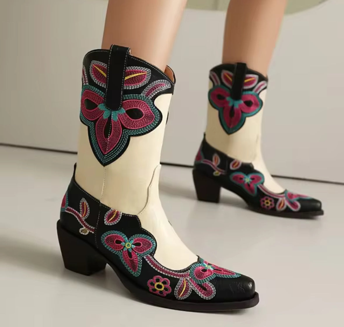 Women's Mid-calf  Embroidered Boots