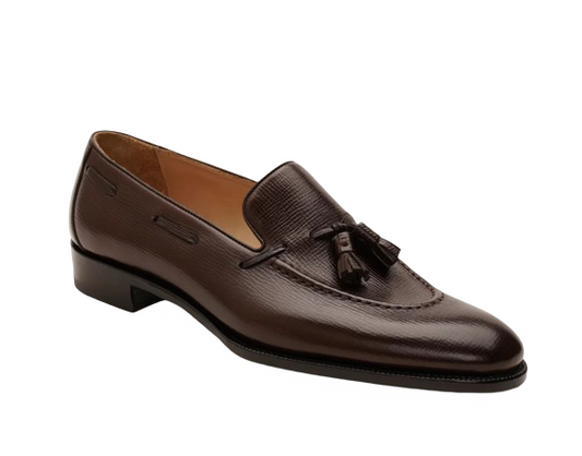 brown  tassels loafers