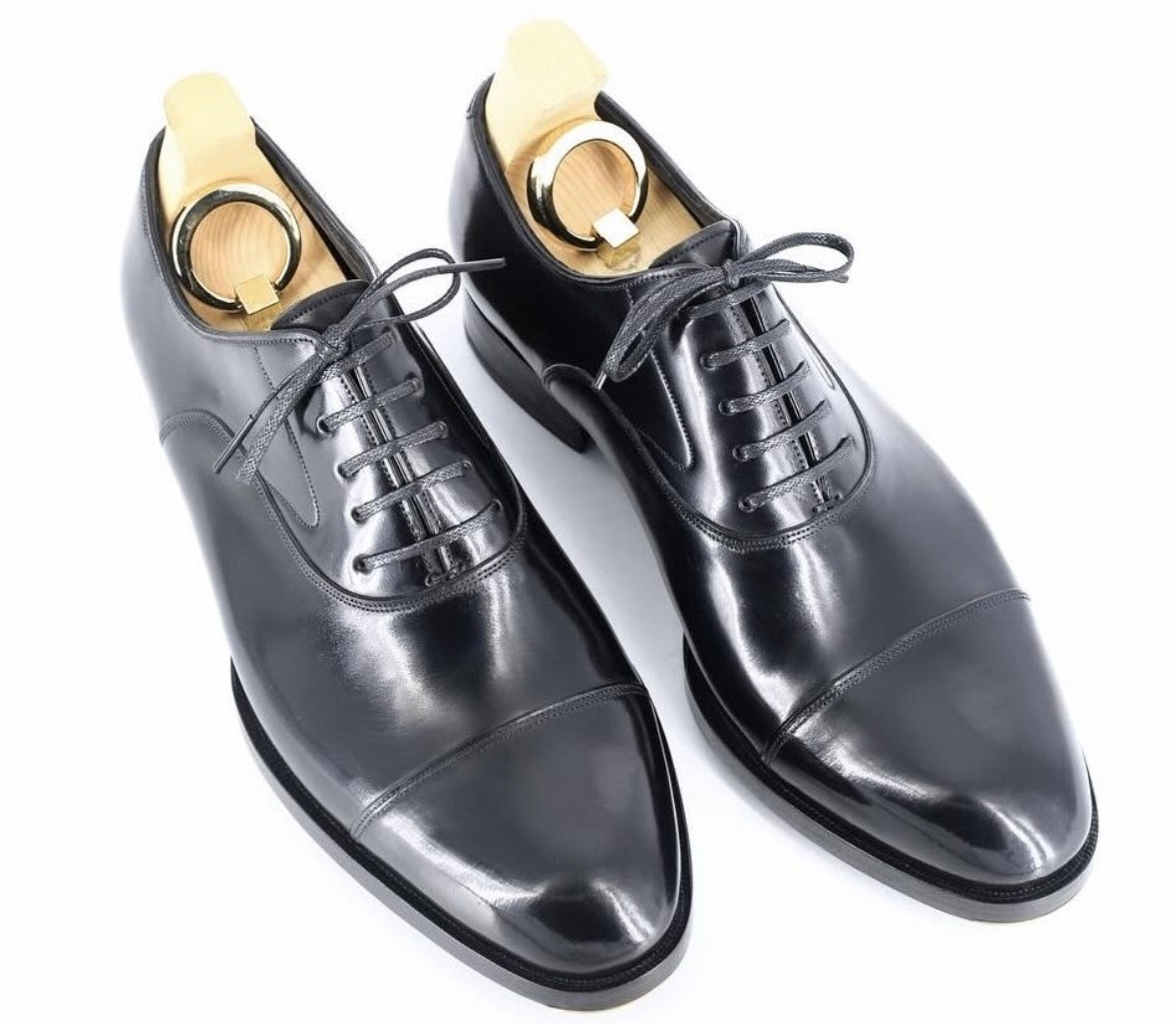 Black captoe oxfords