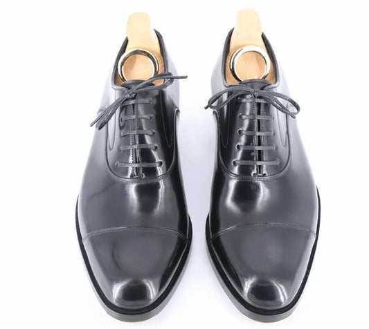 Black captoe oxfords